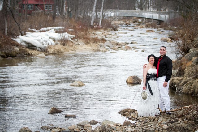 Spring is in the air! A great time to elope!
